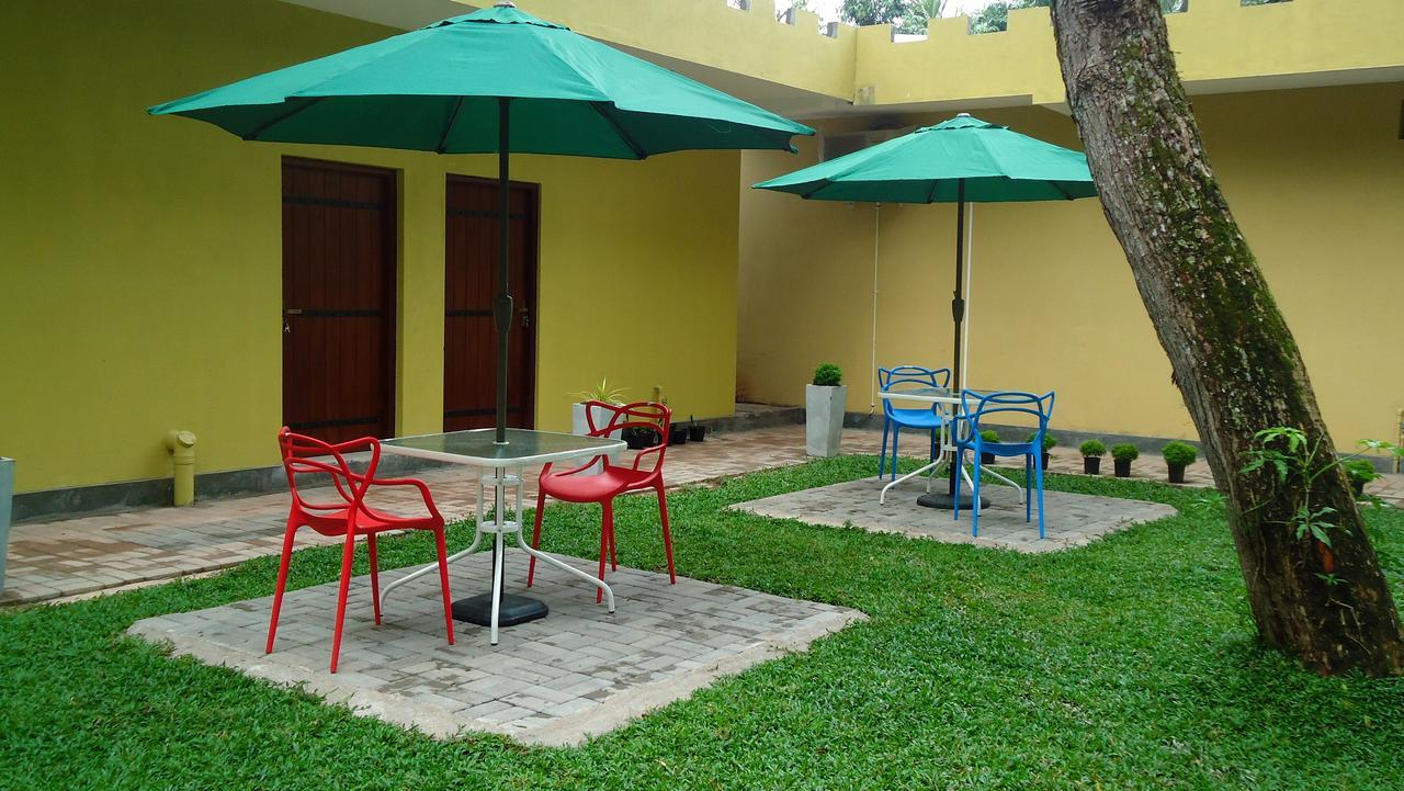 Bridge Hotel Negombo Kimbulapitiya Экстерьер фото