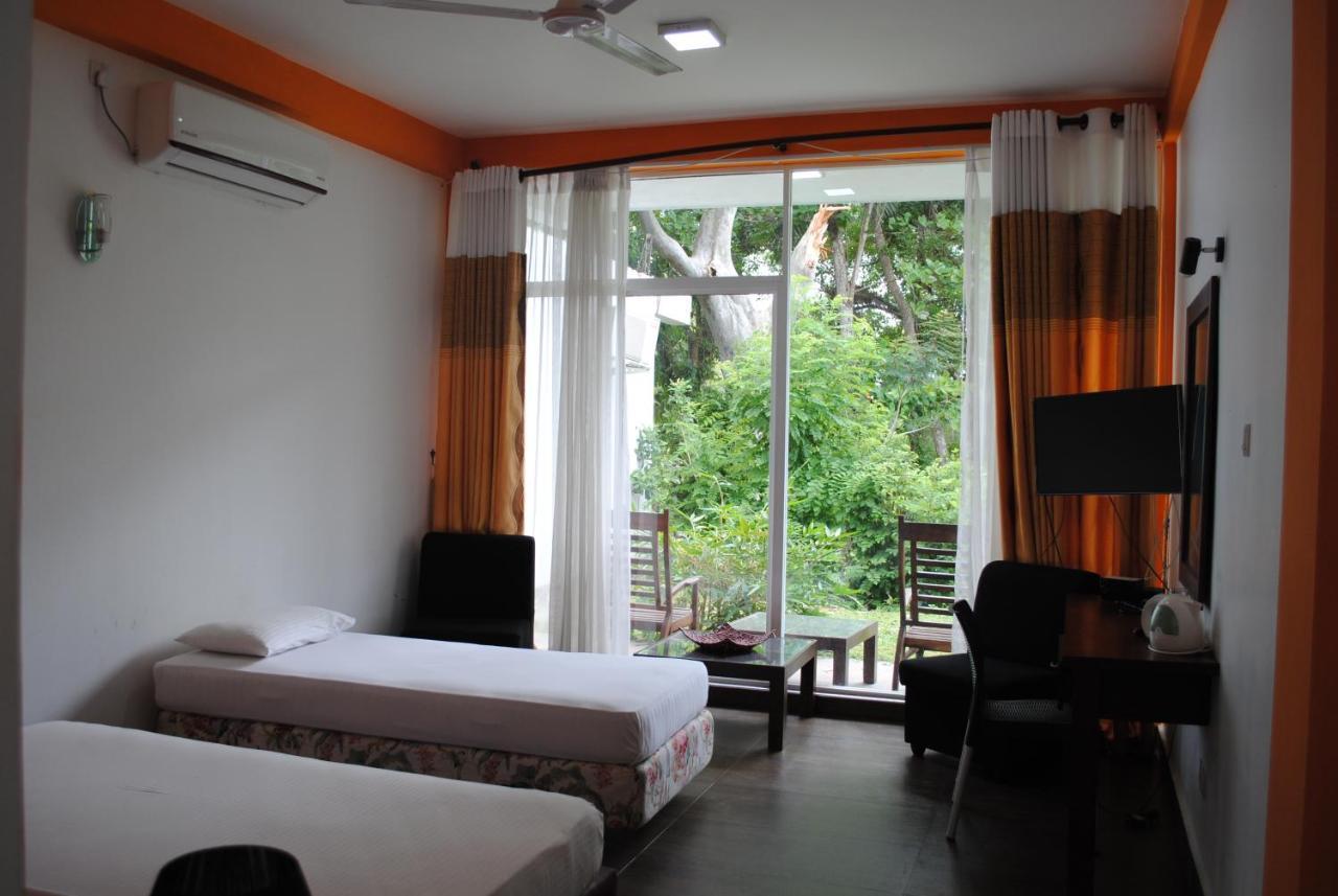 Bridge Hotel Negombo Kimbulapitiya Номер фото