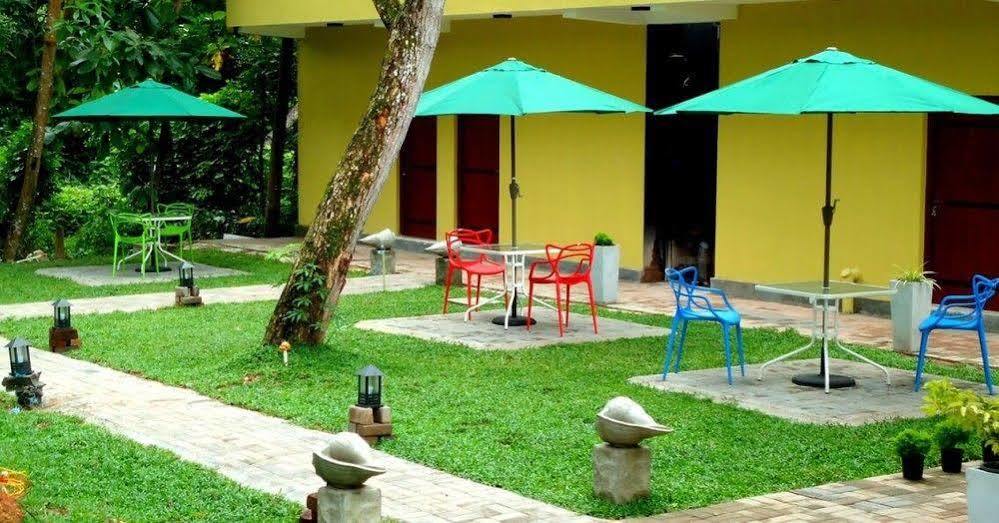Bridge Hotel Negombo Kimbulapitiya Экстерьер фото
